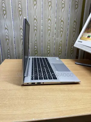 Ordinateur portable HP EliteBook 840 G7 16GB Intel Core i5 SSD 512GB