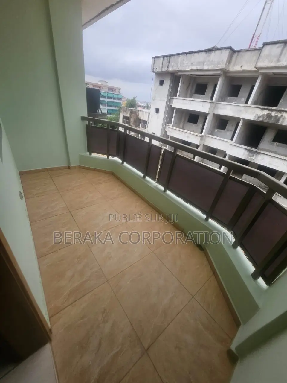 2chbre Appartement dans Beraka Corporation, Cocody à Louer