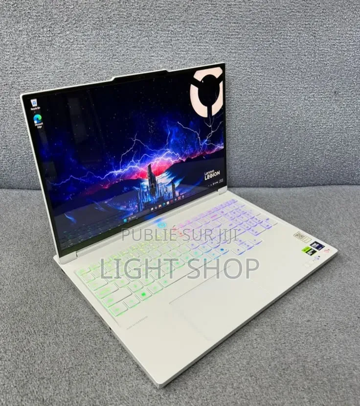 Nouveau Ordinateur portable Lenovo 300e 16GB Nvidia SSD 500GB