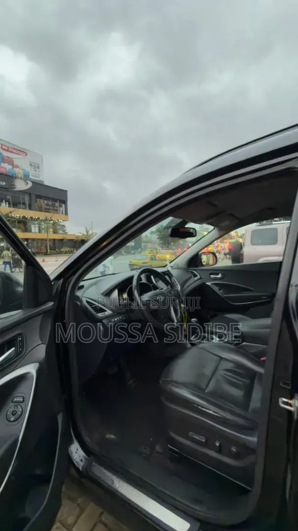 Hyundai Santa Fe 2016 Noir