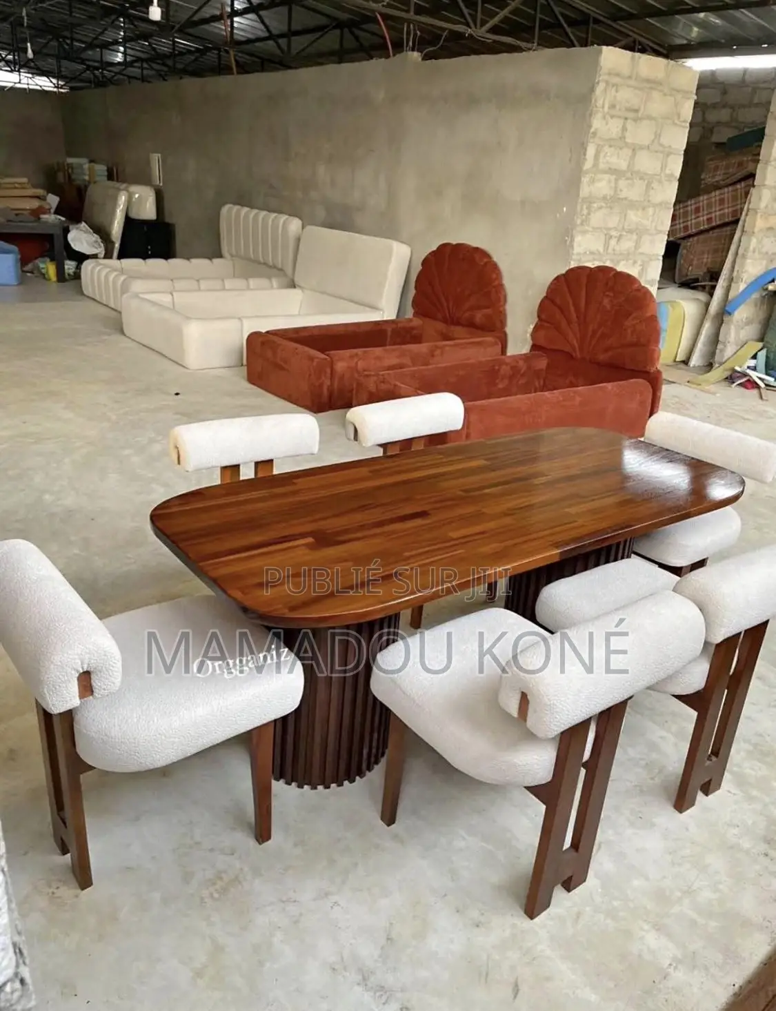 Table a Manger 06 Places Model Importé Uniquement Sur Commande