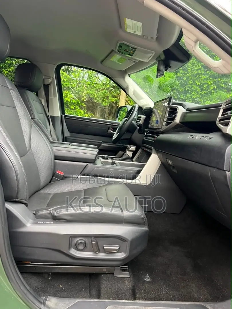 Toyota Tundra SR5 CrewMax 6.5' Bed 2023 Vert