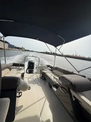 Bateau Plaisance Bayliner Élément Xr 7 300 Chevaux Mercury 80million