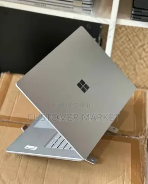 Nouveau Microsoft Surface Laptop 256GB Intel Core i7 SSD 256GB