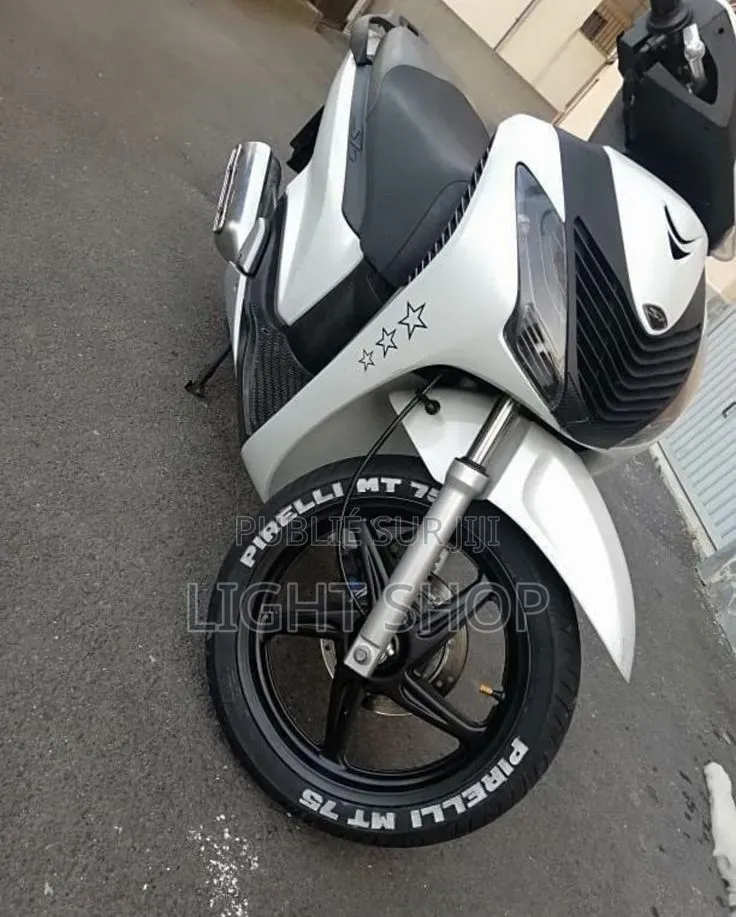 Nouveau Yamaha NMAX 155 2023 Blanc