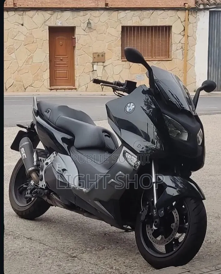 Nouveau BMW 955i 2023 Blanc