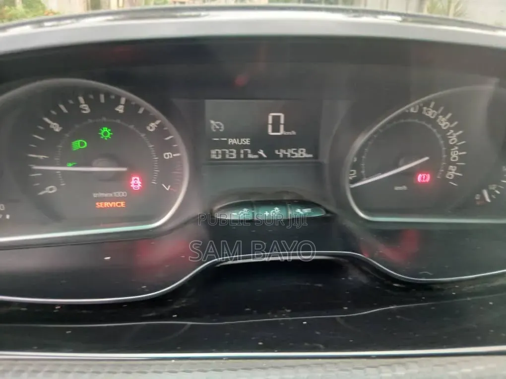 Peugeot 2008 2017 Gris