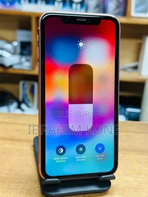 Nouveau Apple iPhone XR 64 GB Argenté