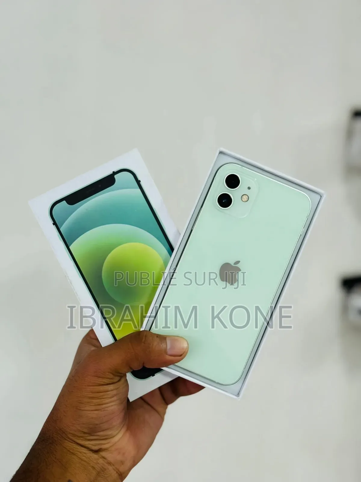 Nouveau Apple iPhone 11 64 GB Argenté