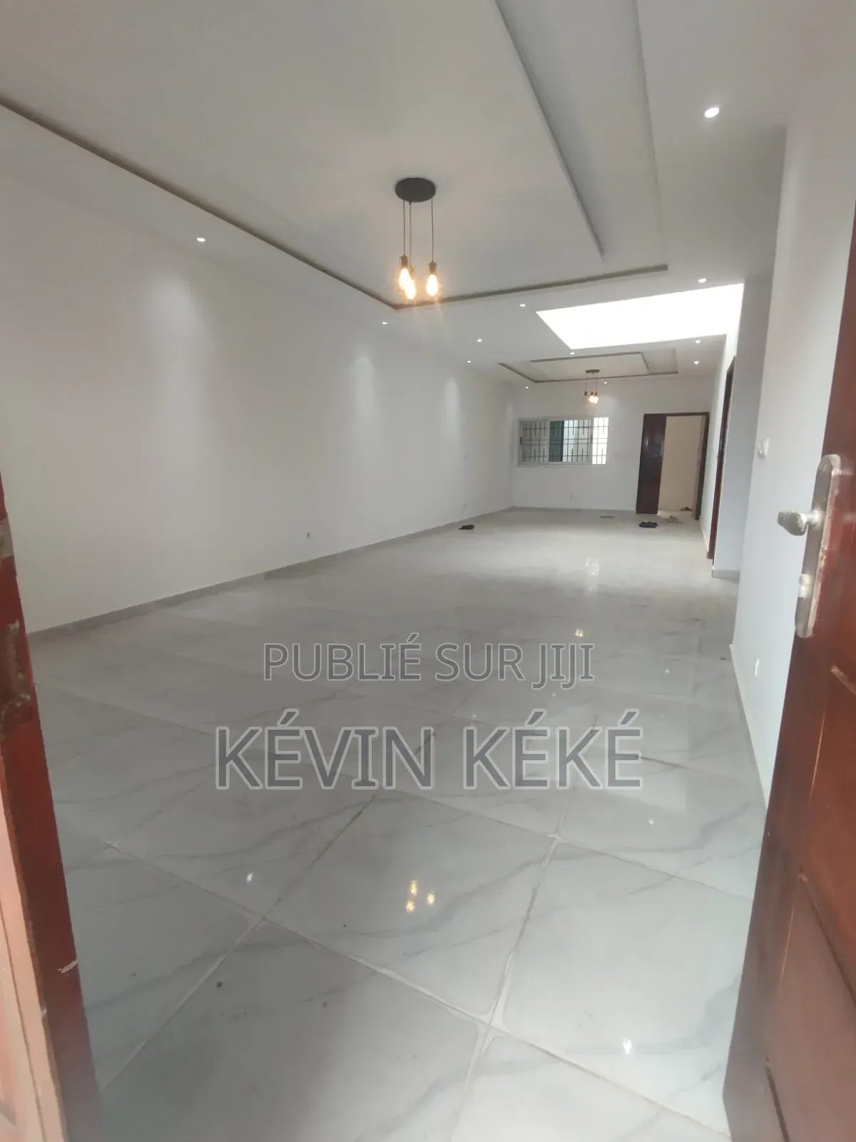 4chbre Duplex dans Grâces Immobilier, Bingerville à Louer