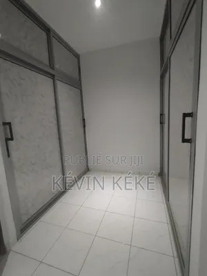 4chbre Duplex dans Grâces Immobilier, Bingerville à Louer