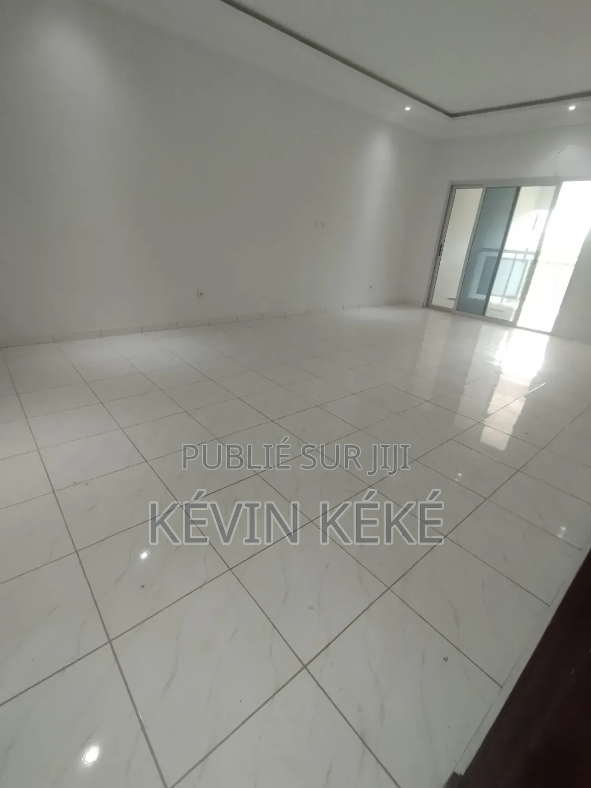 4chbre Duplex dans Grâces Immobilier, Bingerville à Louer