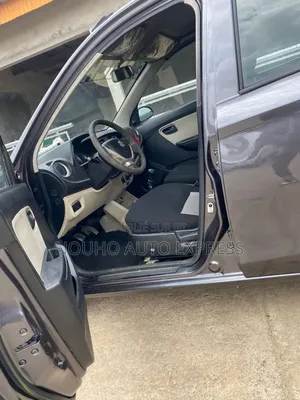Suzuki Alto 2024 Gris