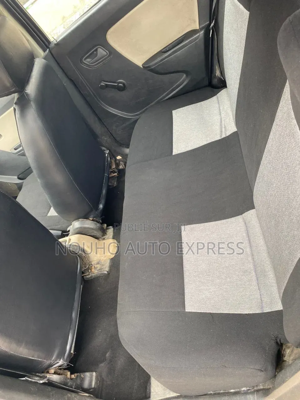 Suzuki Alto 2024 Gris
