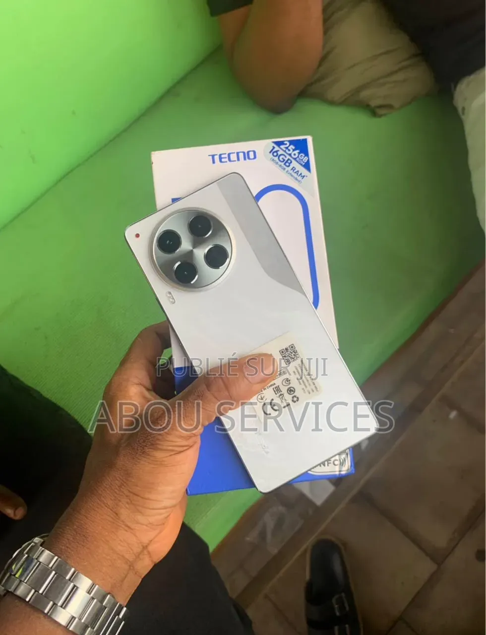 Nouveau Tecno Camon 30 256 GB Autre