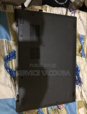 Ordinateur portable Lenovo 300e 4GB Intel Core i3 SSD 128GB