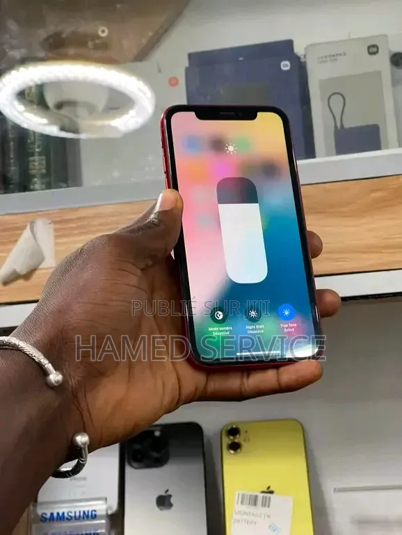 Nouveau Apple iPhone XR 64 GB Autre