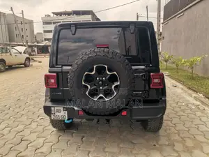 Nouveau Jeep Wrangler 4xe Rubicon 20th Anniversary 4WD 2023 Noir