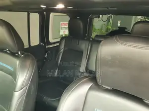 Nouveau Jeep Wrangler 4xe Rubicon 20th Anniversary 4WD 2023 Noir