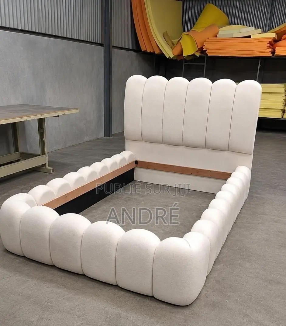 Lit Confortable De Très Bonne Qualité
