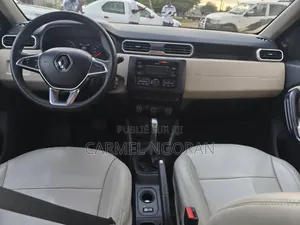 Renault Duster 2019 Beige
