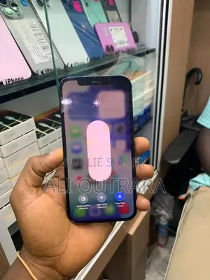 Nouveau Apple iPhone 12 128 GB Noir