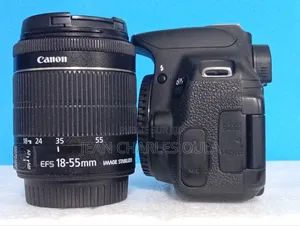 Canon Eos 700d + Objectif 18-55mm