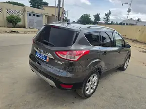 Ford Escape 2015 Gris