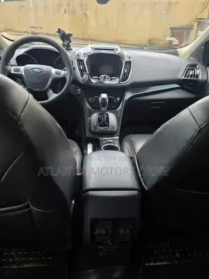 Ford Escape 2015 Gris