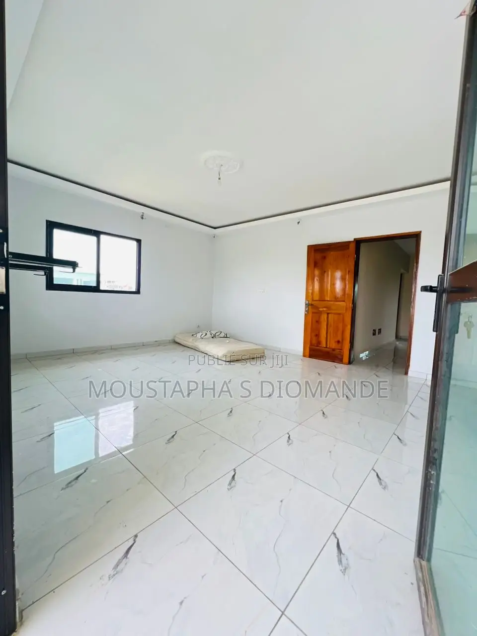 5chbre Duplex dans Yopougon à Vendre