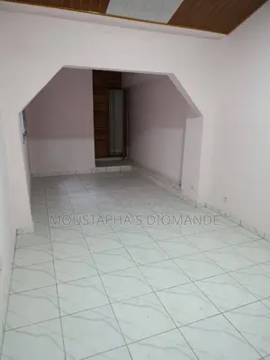 5chbre Duplex dans Yopougon à Vendre