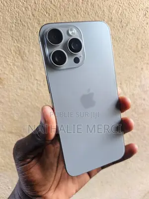 Nouveau Apple iPhone 15 Pro Max 256 GB Argenté