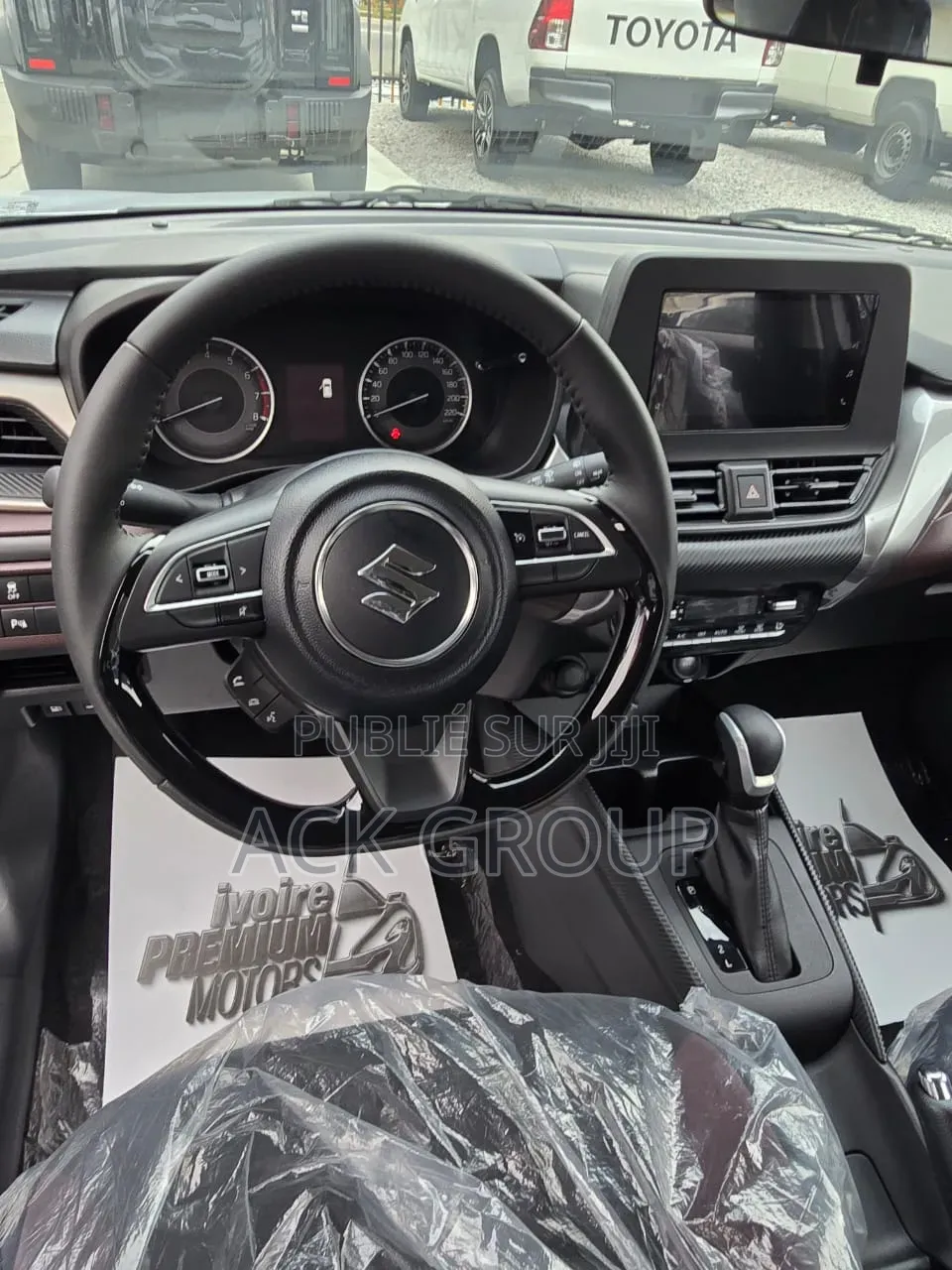 Nouveau Suzuki Fronx 2025 Gris