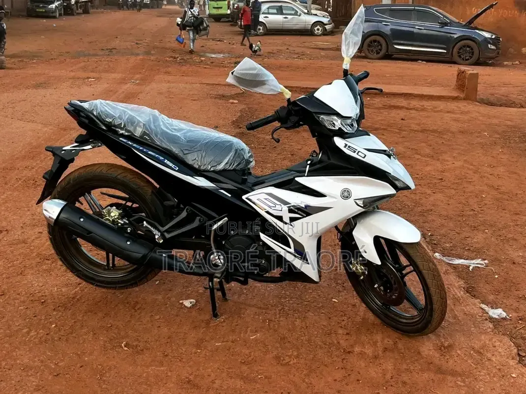 Nouveau Yamaha FZ6 2022 Blanc