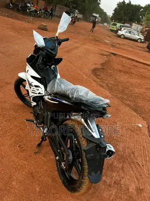 Nouveau Yamaha FZ6 2022 Blanc