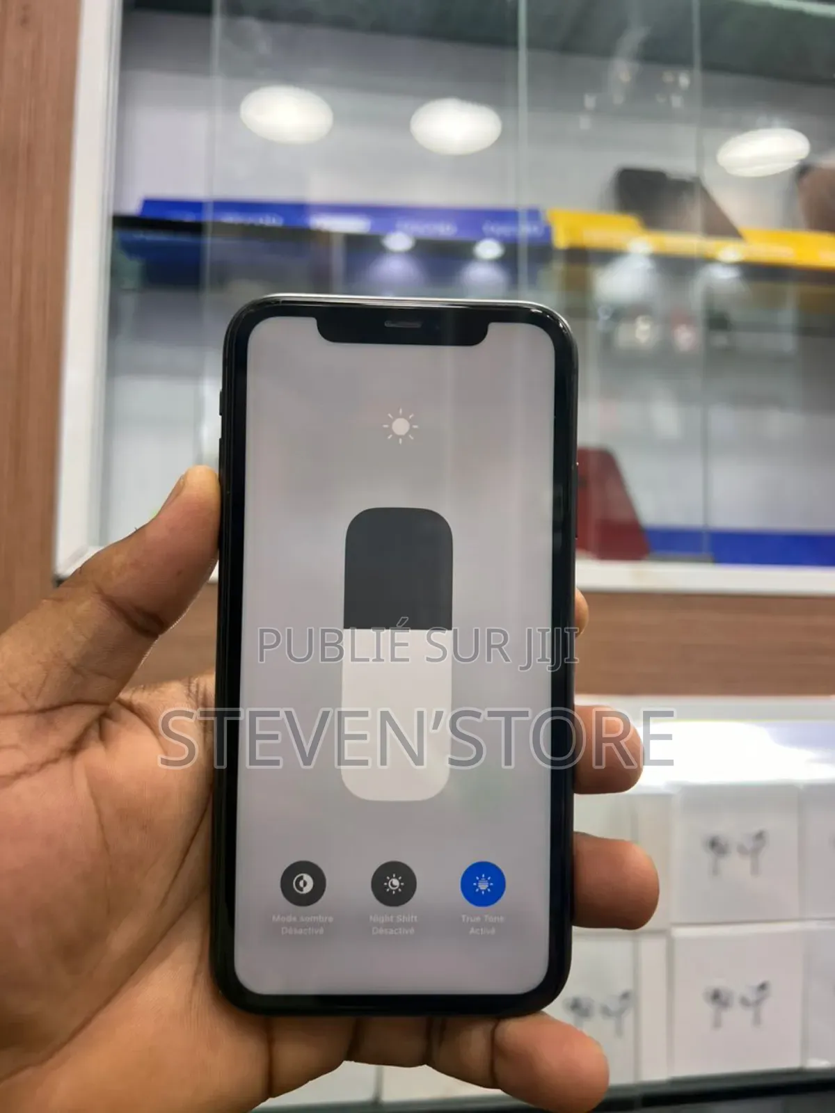 Apple iPhone 11 64 GB Autre