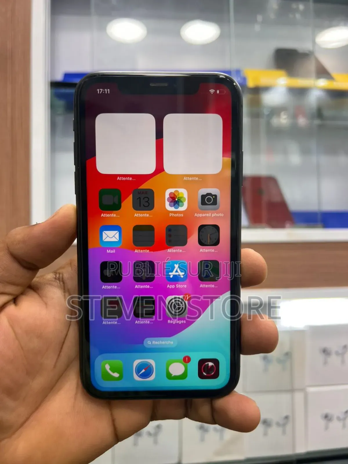Apple iPhone 11 64 GB Autre