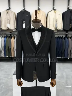 Costume De Qualité
