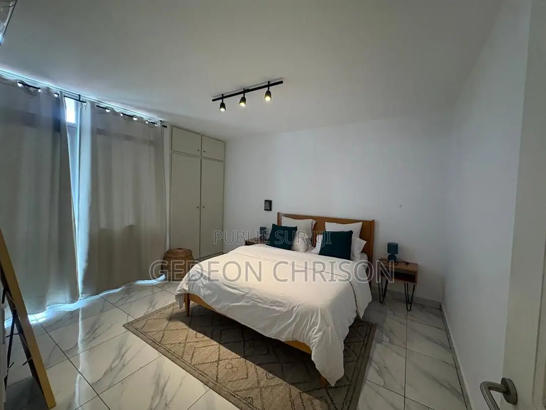 Meublé 3chbre Appartement dans Cocody à Louer