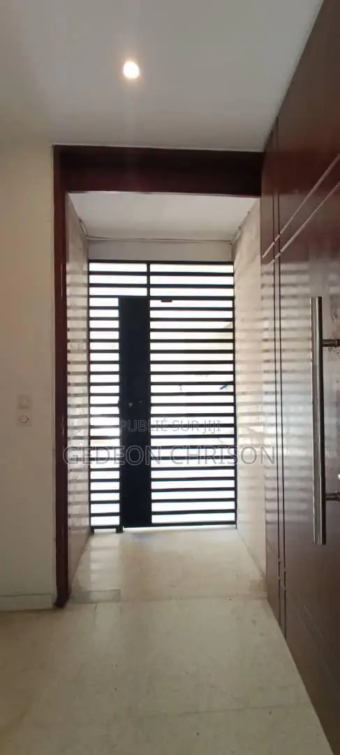 4chbre Appartement dans Cocody à Louer