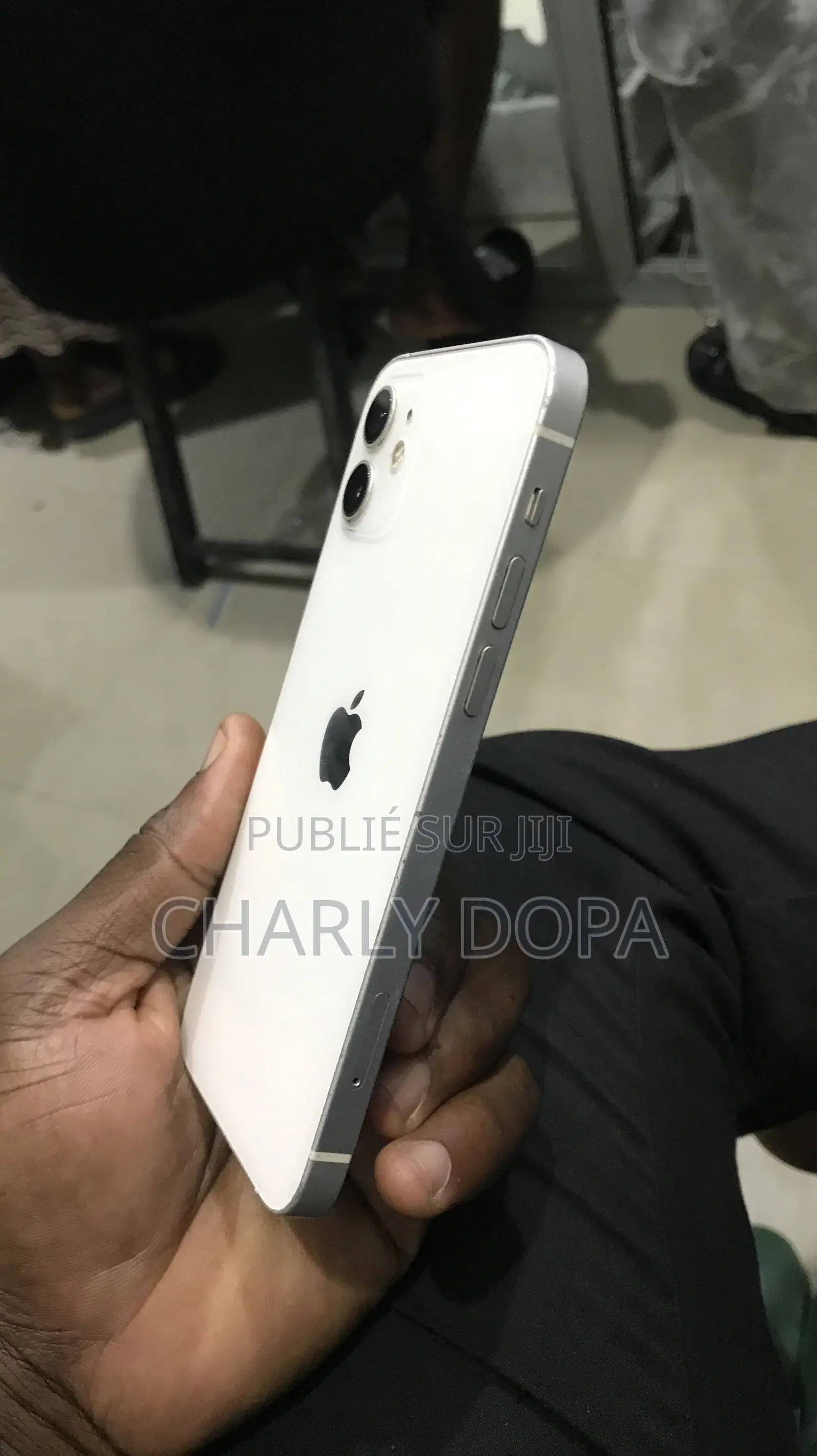 Apple iPhone 12 64 GB Blanc