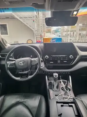 Toyota Highlander 2023 Blanc