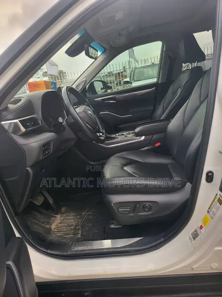 Toyota Highlander 2023 Blanc
