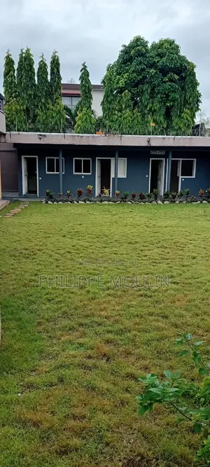 7chbre Duplex dans Duplex 9 Pièces à Louer