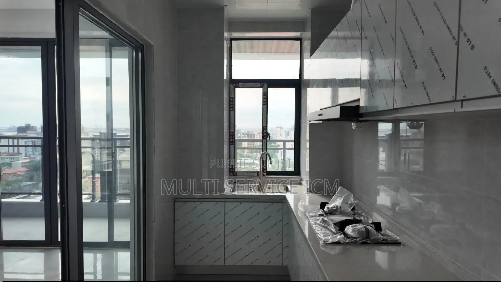 3chbre Appartement dans Ismaël Coulibaly, Marcory à Vendre