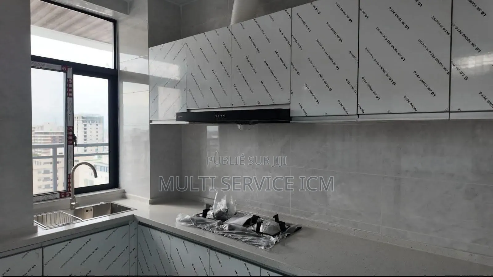 3chbre Appartement dans Ismaël Coulibaly, Marcory à Vendre