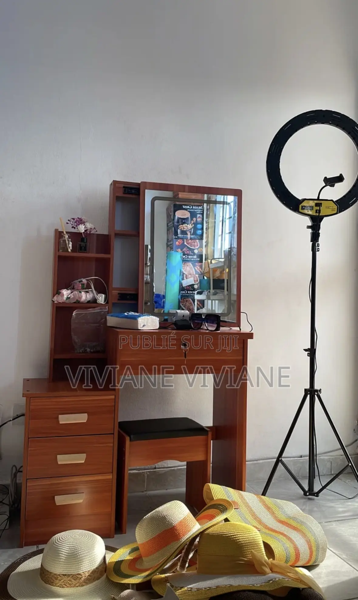 Coiffeuse Avec Miroir