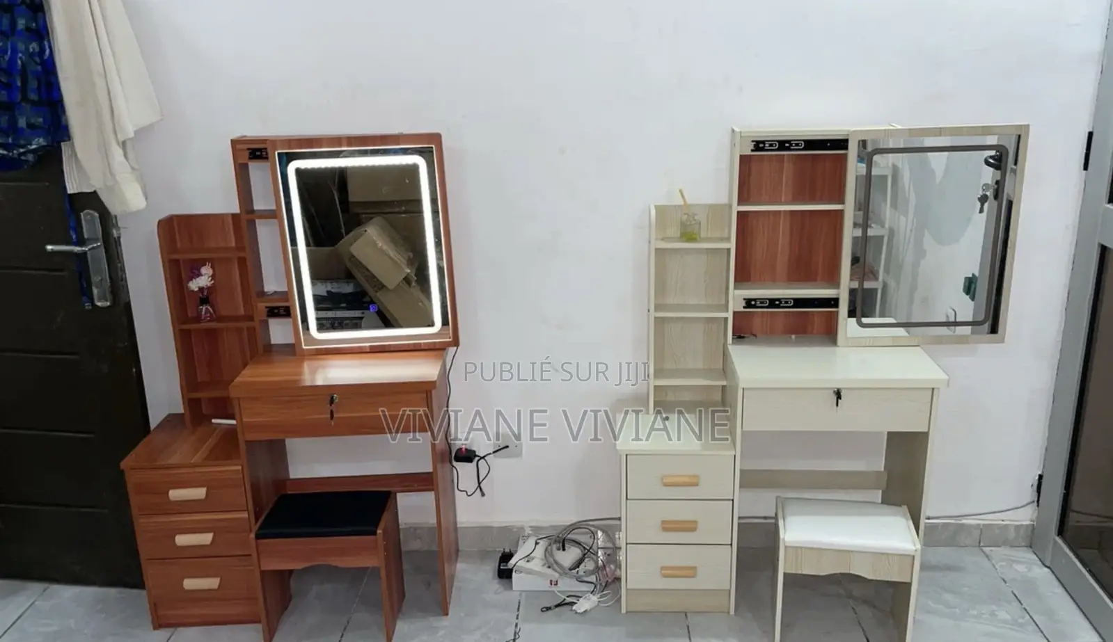 Coiffeuse Avec Miroir