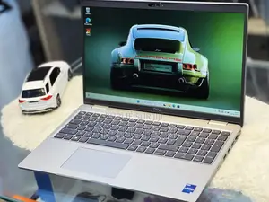 Nouveau Dell Latitude 5540 16GB Intel Core i5 SSD 512GB