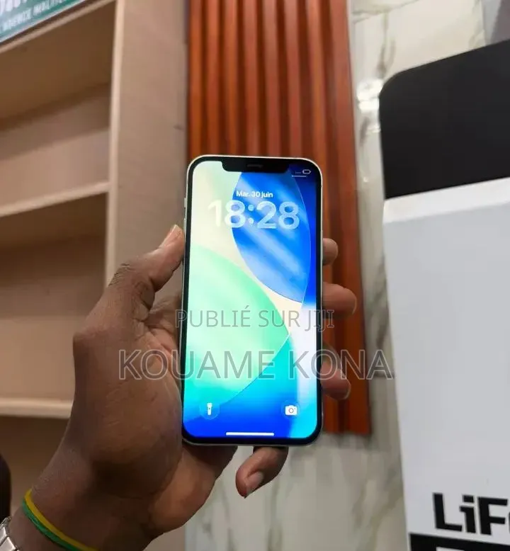 Nouveau Apple iPhone 12 128 GB Autre
